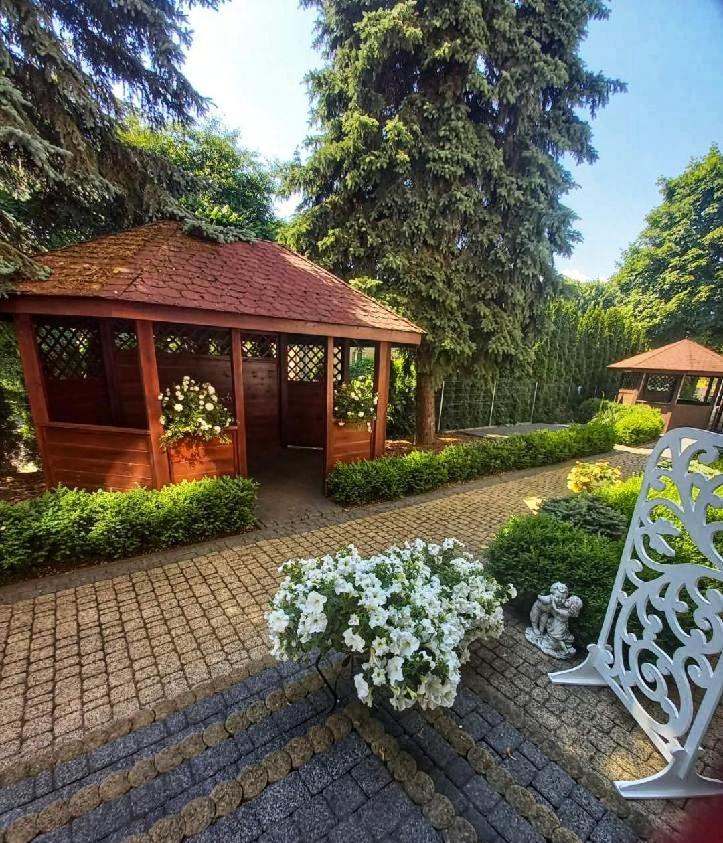 Dworek Vesaria Lublin Ngoại thất bức ảnh